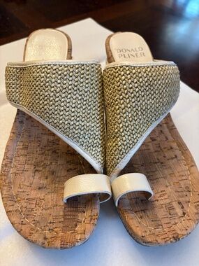Donald J. Pliner Beige Woven Cork Toe-Loop Sandals